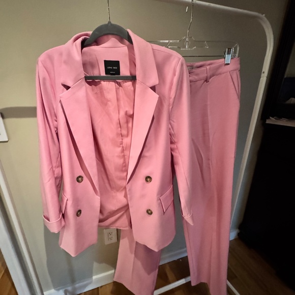 Pink Blazer & Pants Set – Size M 💕 - Picture 2 of 3